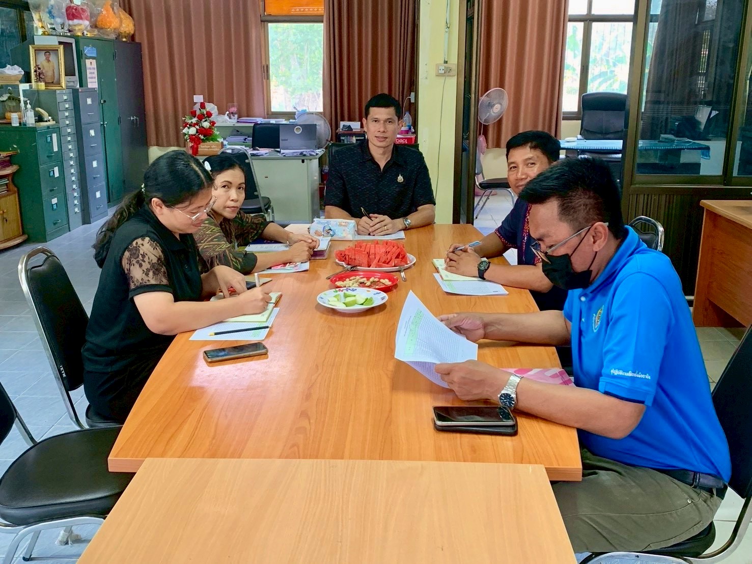 วันที่ 25 กุมภาพันธ์ 2569 พช.อำเภอบุณฑริก ประชุมเจ้าหน้าที่พช.เพื่อมอบหมายงานในความรับผิดชอบและขับเคลื่อนการดำเนินงานตามยุทธศาสตร์กรมการพัฒนาชุมชน ประจำปีงบประมาณ พ.ศ. 2569